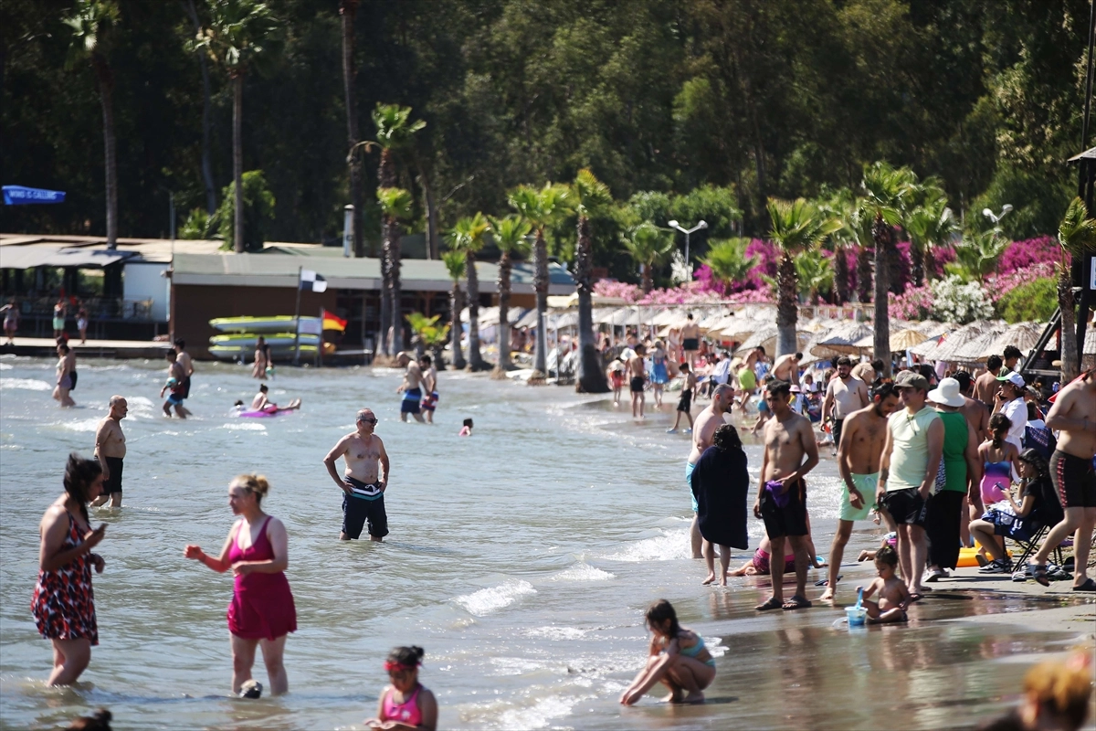  Muğla sahillerinde hareketlilik devam ediyor haberinin görseli