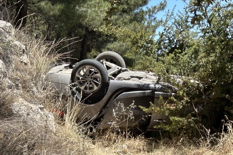 Uşak'ta feci trafik kazası haberinin görseli