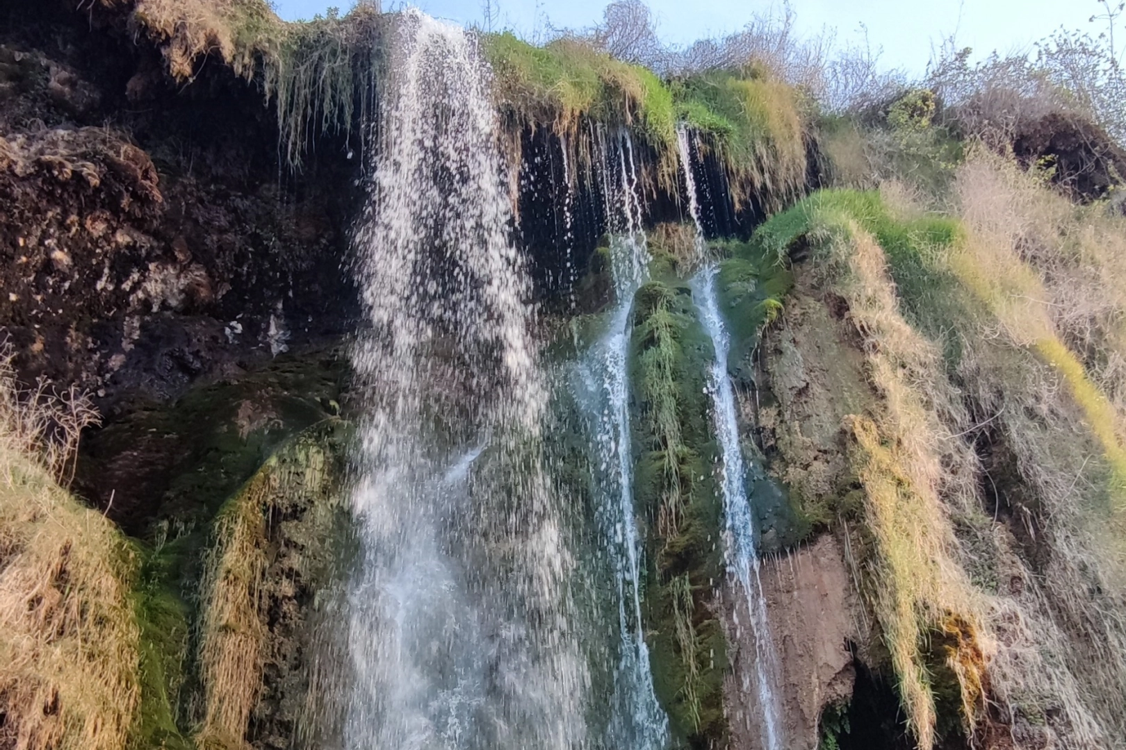 Güney Şelalesi her yıl binlerce turisti ağırlıyor