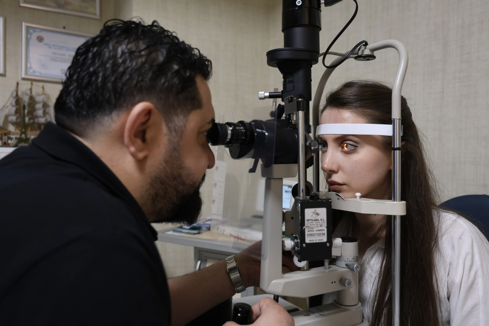 Güneş gözlüğü alınırken doktor tavsiyesi ile alınması çok önemlidir