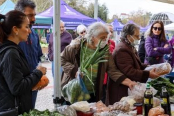 Karşıyaka Belediyesi’nden üreticiye destek