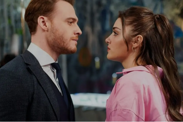 Sen Çal Kapımı dizisi oyuncuları kimler? Sen Çal Kapımı konusu nedir? haberinin görseli