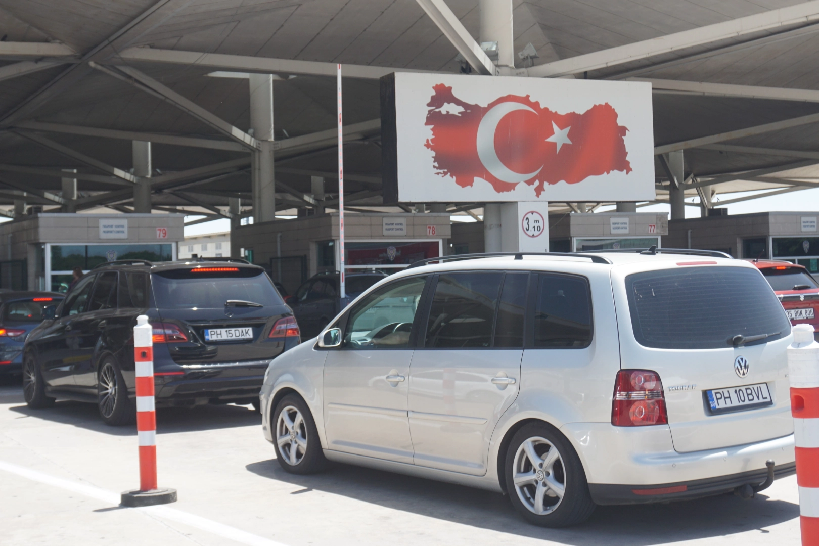 Kapıkule'de gurbetçi yoğunluğu başladı haberinin görseli