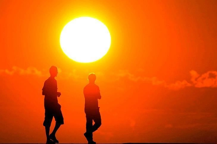 Kavurucu sıcaklar devam ediyor: Hava mevsim normallerinin 10 derece üzerinde!