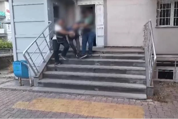 Kayseri'de bir sapık zihinsel engelli kadına cinsel saldırıda bulundu  haberinin görseli