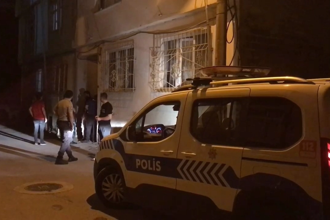 Silahını temizlemek isterken kendini yaraladı haberinin görseli
