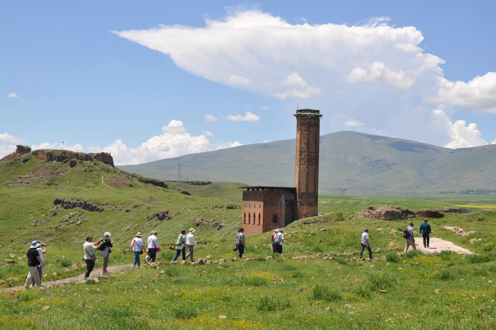 Kars’ın tarihi kenti Ani’ye ziyaretçi akını