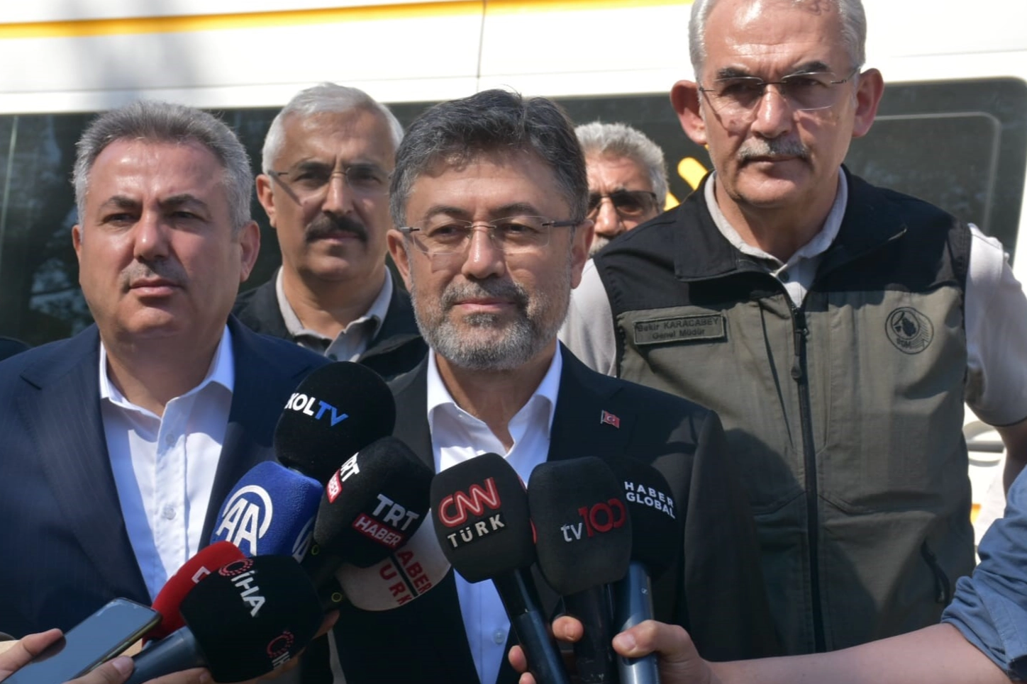 İzmir'deki yangınlar kontol altına alındı haberinin görseli