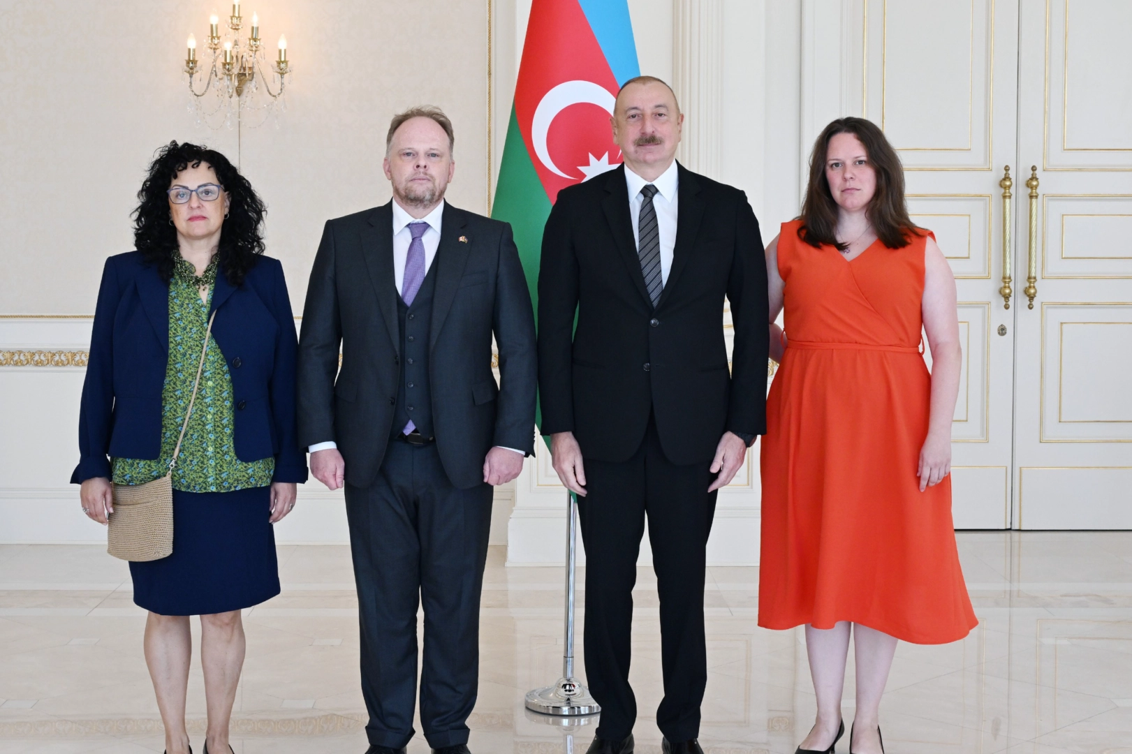 Aliyev: Barış anlaşmasının temel şartı Ermenistan anayasasının değiştirilmesidir haberinin görseli