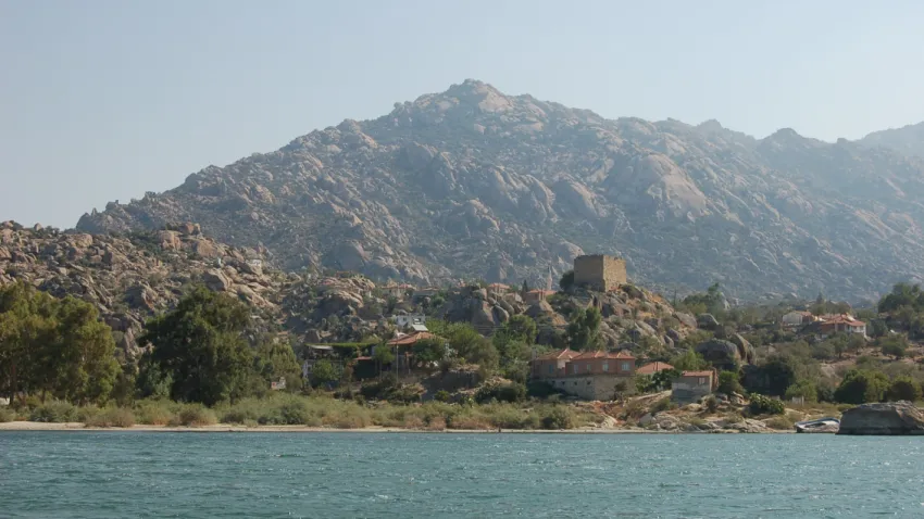 Beşpamak Dağları