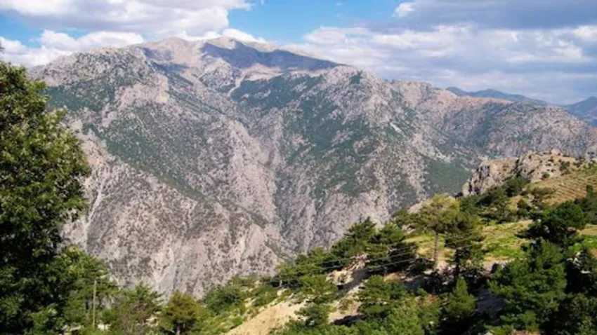 Engizek Dağı