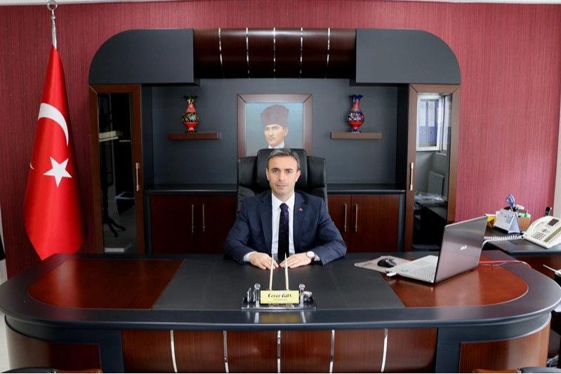 İzmir Dikili Kaymakamı Cevat Gün kimdir? haberinin görseli
