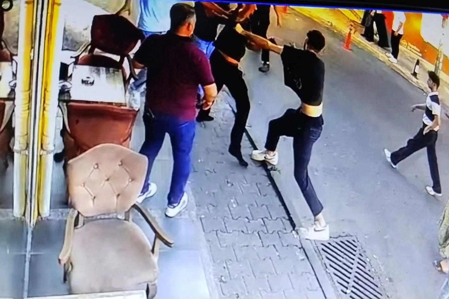 Pastanede tuvalet kavgası: Müşteriyi bıçakladı! haberinin görseli