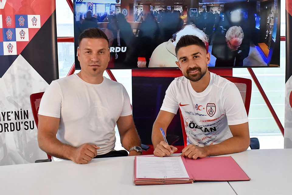 Altınordu, Yusuf Acer ile 1 yıl daha devam ediyor haberinin görseli
