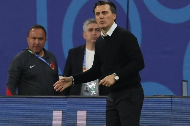 Montella'dan milli oyunculara övgü dolu sözler... Avusturya'yı yenmemizi sağlayan Türk yüreğidir haberinin görseli