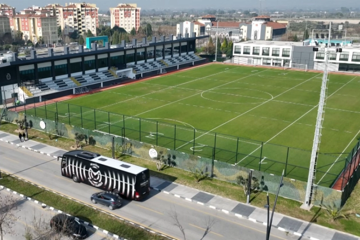 Sözleşmesi iptal edilmişti: Manisa FK tesisleri boşalttı!