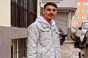 Aldatan sevgilisine acımadı bıçakladı!
