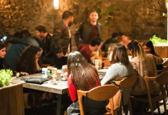 Alsancak’ın en iyi gece kulübü ve barları hangileri?