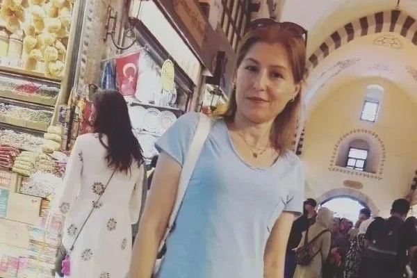 Bakıcıyı çocuğunun önünde çekiçle öldürmüştü: O sanığın cezası belli oldu