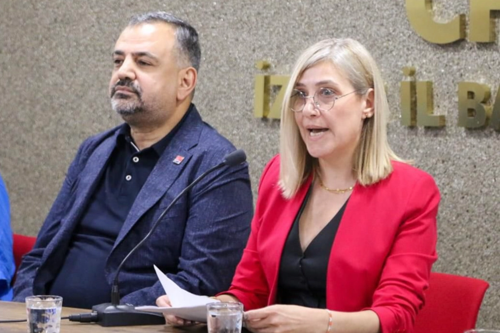 Başkan Aslanoğlu’ndan kadın kollarına tebrik haberinin görseli