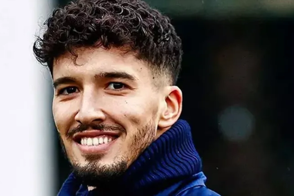 Altay Bayındır'ın yeni takımı belli oldu! haberinin görseli