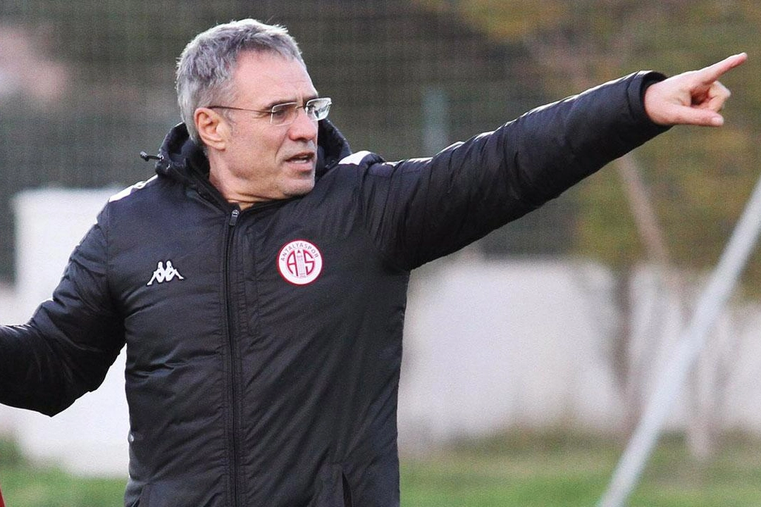Ersun Yanal kimdir, nerelidir? Teknik direktör Ersun Yanal kaç yaşında, hangi takımları çalıştırdı? haberinin görseli