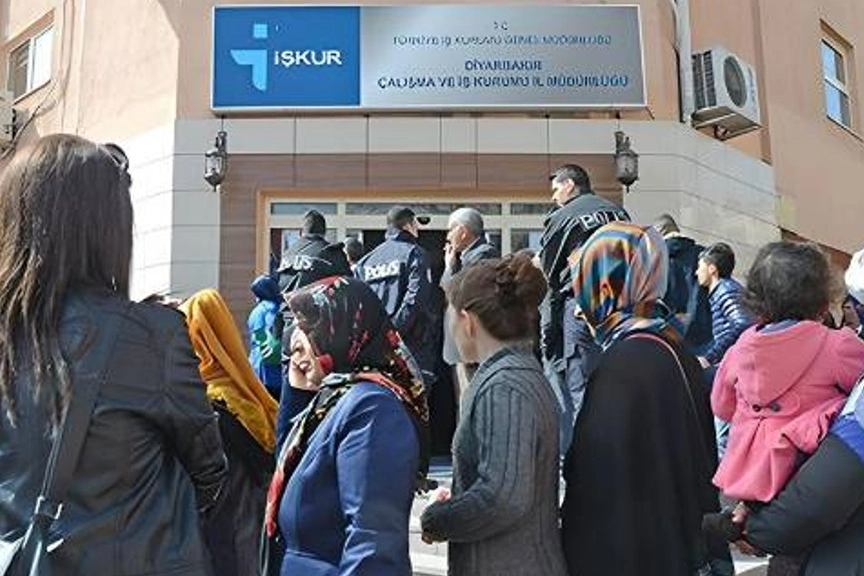 İşsizlik rakamları açıklandı! Genç nüfusta artış devam ediyor haberinin görseli