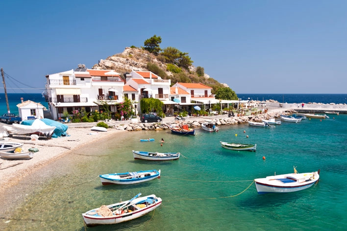 Türkiye'de 146 bin lira olan tatil,  Yunanistan'da 20 bin lira! haberinin görseli
