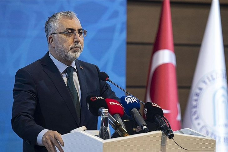 Bakan  Işıkhan açık iş olan meslekleri açıkladı! haberinin görseli