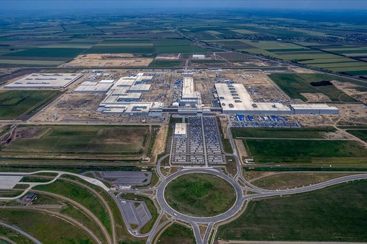 Türk otomotiv şirketi BMW'nin Macaristan fabrikası inşaatında rol alıyor