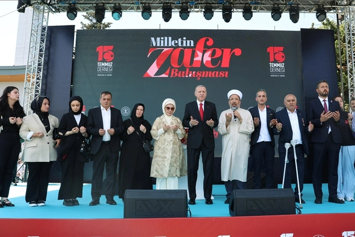 Emine Erdoğan: Vatan aşkıyla göğsünü siper eden tüm kahramanlarımıza minnettarız