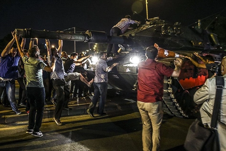 FETÖ'nün darbe girişiminin 8'inci yılı: 15 Temmuz'da ne oldu? haberinin görseli