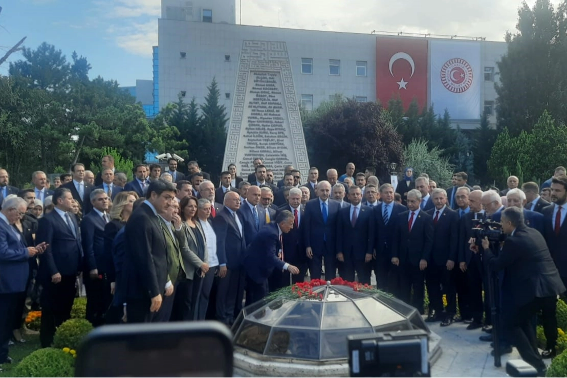 TBMM'de 15 Temmuz anması yapıldı haberinin görseli