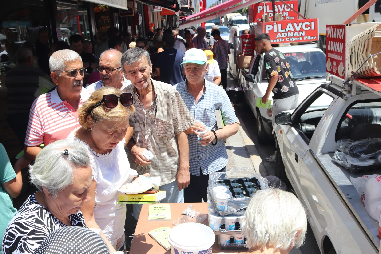 İzmir'de öldürülen esnaf için pilav hayrı