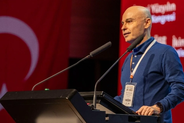 Boğaziçi Üniversitesi'nde  görevinden alınan Prof. Dr. Cem Say kimdir? haberinin görseli