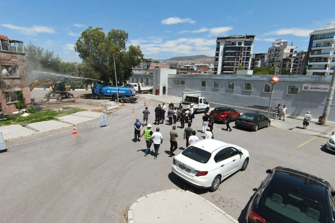 Demirköprü ve Şemikler'de trafik rahatlayacak haberinin görseli