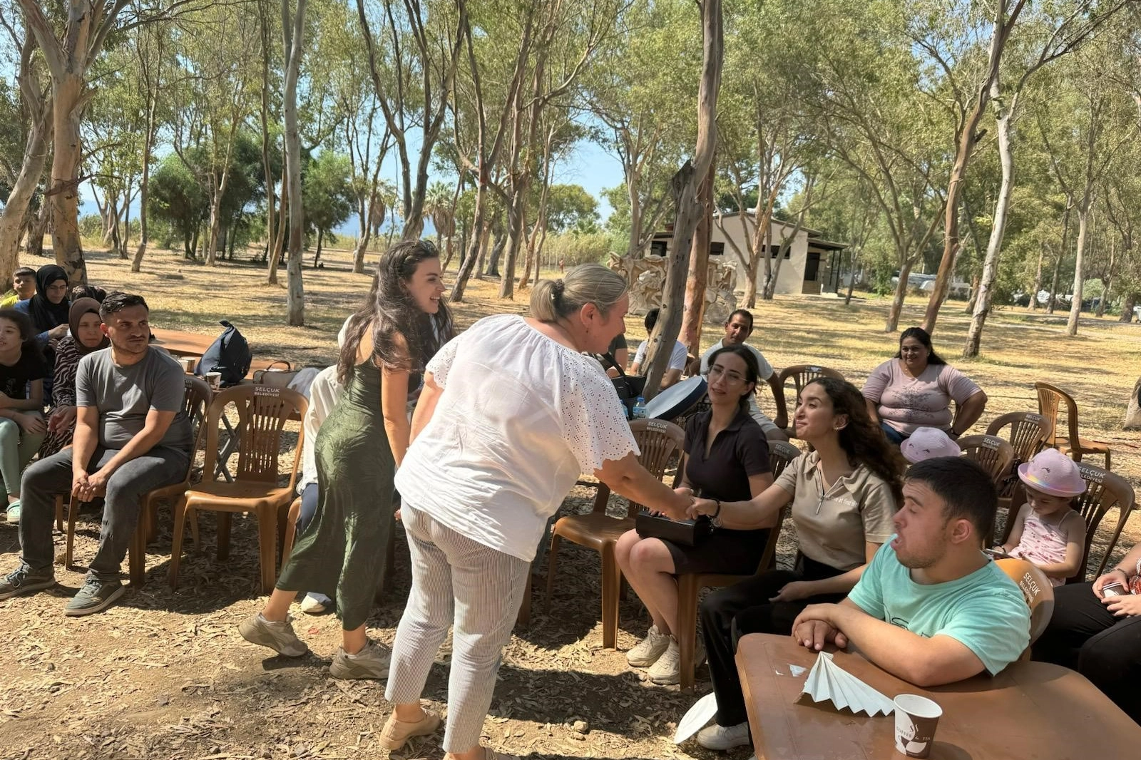 Selçuk ve Kemalpaşa'nın engelsiz çocukları Pamucak'ta eğlenceye doydu