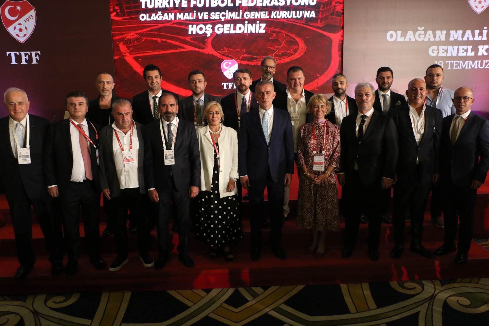 TFF Başkanı Hacıosmanoğlu'ndan federasyon kurullarına çağrı: İstifanızı makama sunun haberinin görseli