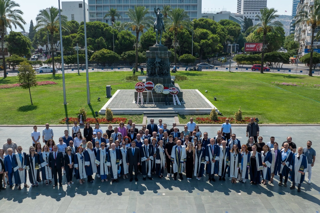 Dokuz Eylül Üniversitesi 42 yaşında