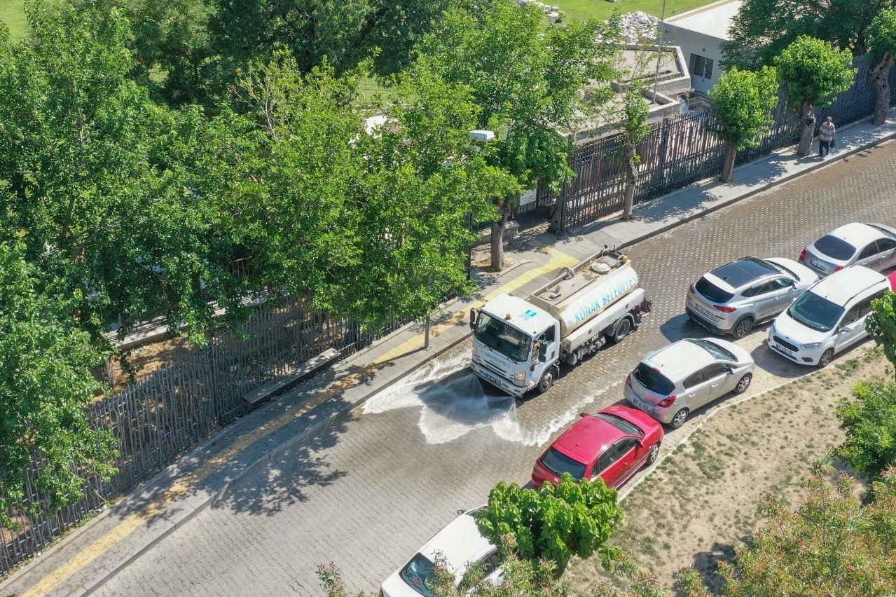 Konak Belediyesi temizlik filosunu güçlendiriyor