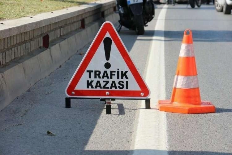 Manisa'da feci kaza: Devrilen otomobilin sürücüsü hayatı kaybetti haberinin görseli