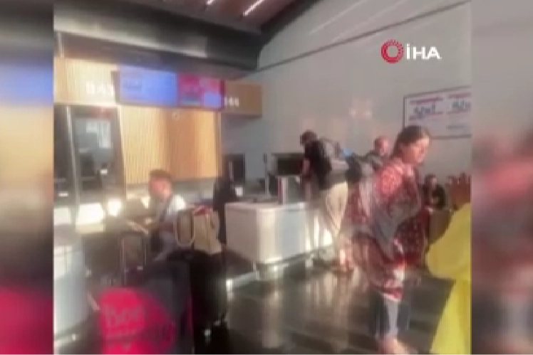 Mısır tatili kabusa döndü: 97 turistin tatili havalimanında bitti haberinin görseli