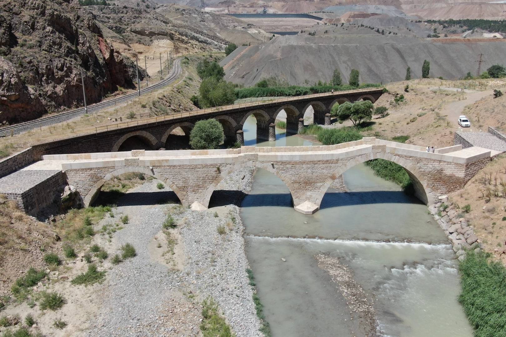 Sivas'ın Kız Köprüsü turizme kazandırılmayı bekliyor