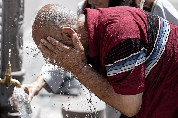 Yaz aylarında aşırı sıcaklardan korunmanın yolları