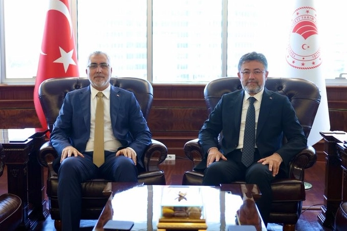 Bakan Işıkhan'dan Tarım ve Orman Bakanı Yumaklı'ya ziyaret haberinin görseli