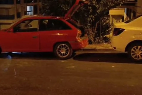 Ankara'da aniden hareket eden araç park halindeki 3 araca çarptı haberinin görseli