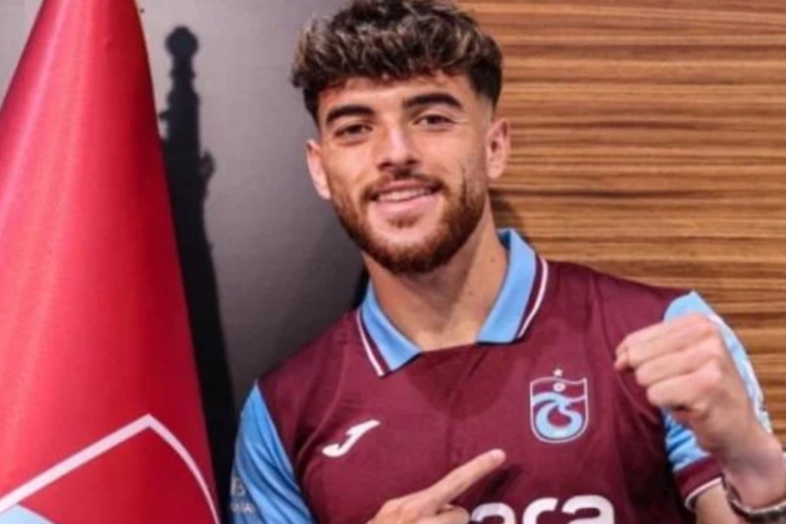 Trabzonspor imzayı attırdı haberinin görseli