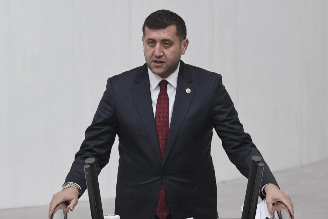 MHP’li Mustafa Baki Ersoy en çok etkileşim alan milletvekili oldu. Mustafa Baki Ersoy kimdir? haberinin görseli