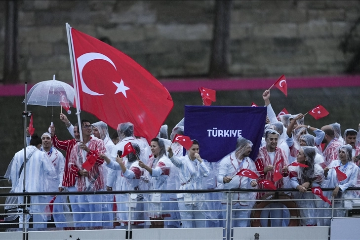 Paris 2024 Olimpiyat Oyunları: Sen Nehri'nde görkemli açılış haberinin görseli