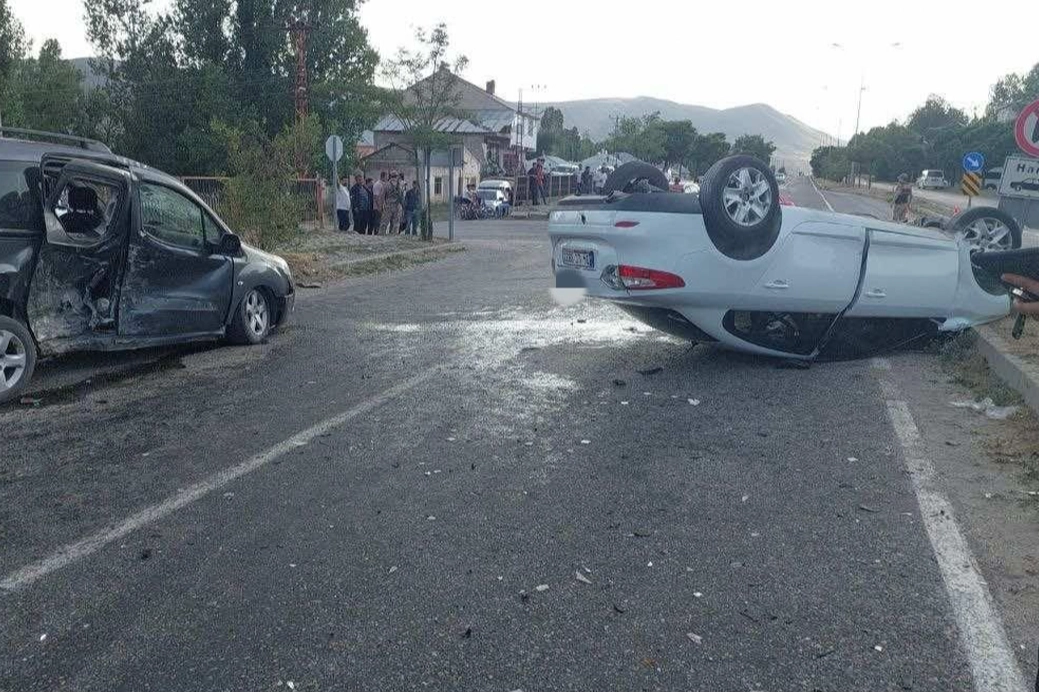 Van’da trafik kazası: Çok sayıda yaralı var